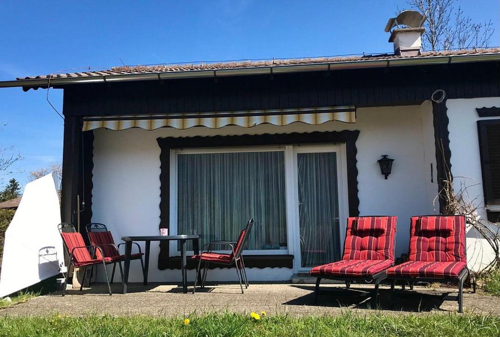 Ferienhaus im Landhausstil mit Terrasse und Bergblick - 3