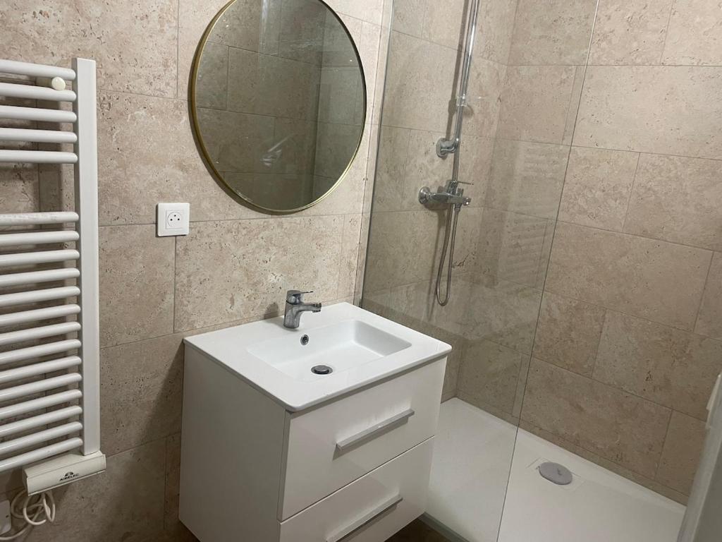 Small renovated cozy spot - 5