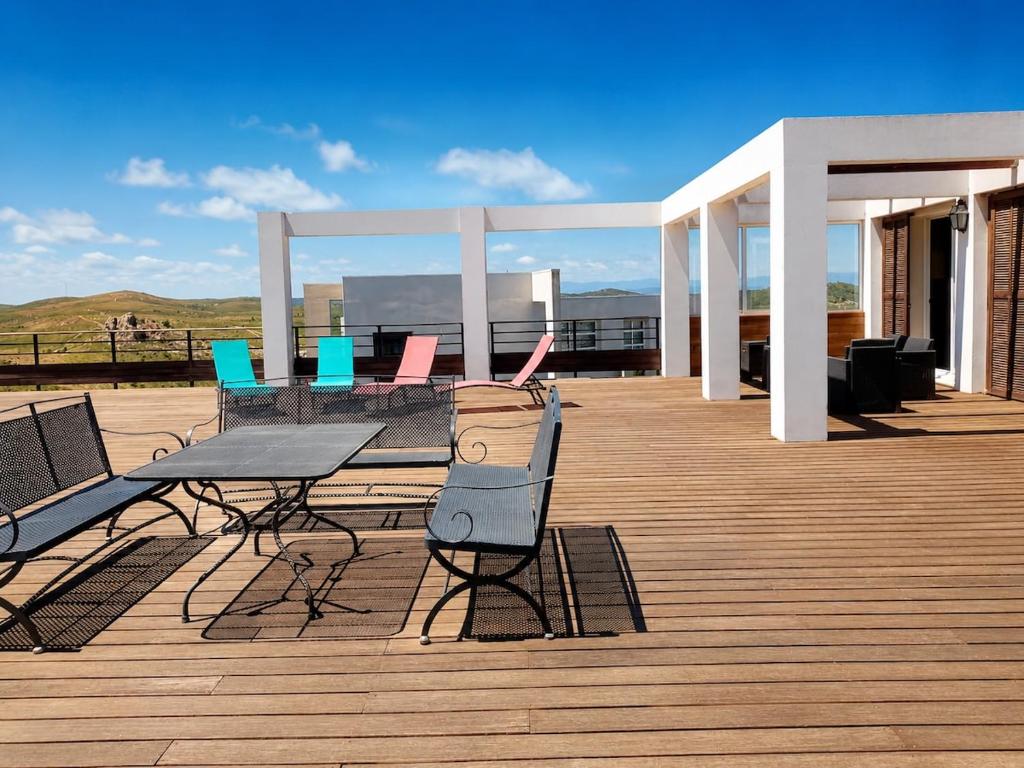 Panoramic villa and exceptional terrace - 2