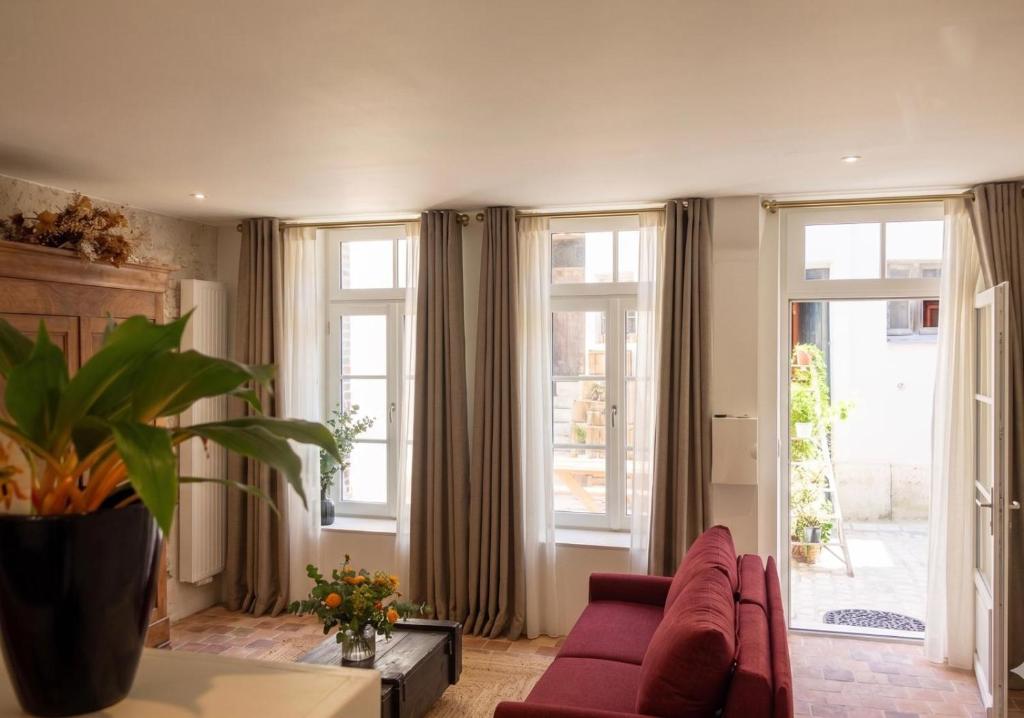 L'Écurie de Jeanne - Appartement avec PARKING et TERRASSE en plein cœur d'Orléans - 2
