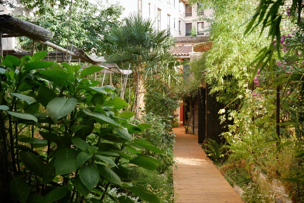 Le Home du Tigre, une adresse de charme avec terrasse et jardin secret, au cœur de Toulouse - 5