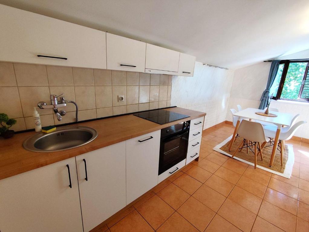 Vista Sea Apartment - Epic Sea View, Cozy Private Stay - 3