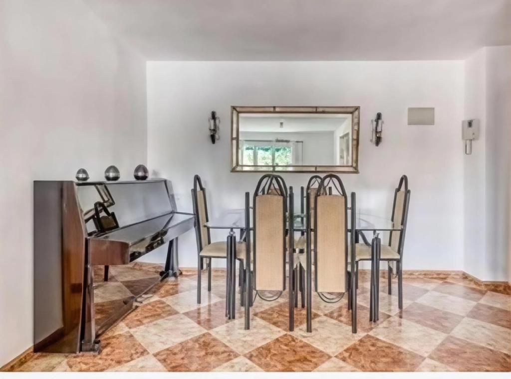Tu Refugio Perfecto para Descubrir Málaga - 1