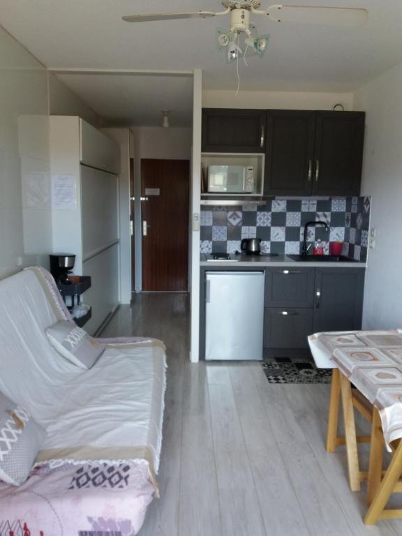 Studio cosy avec vue sur la mer à Bormes-les-Mimosas, 20 m². - 2