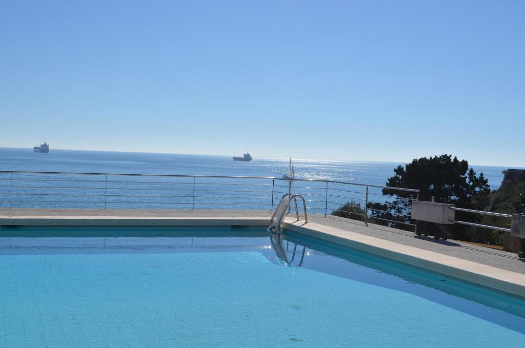 Spacious Apartment in Tarragona + Pool - 4