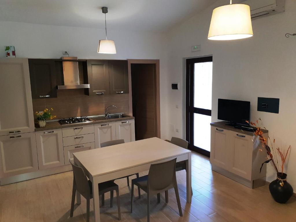 Charming House in Vieste with Shared Pool and Terrace - 2