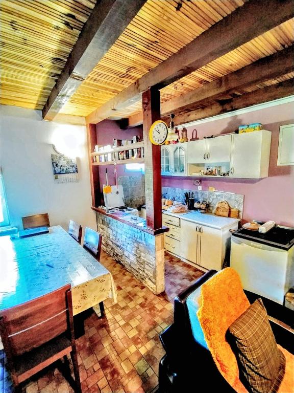 Charming chalet in Herceg Novi with fenced garden - 3