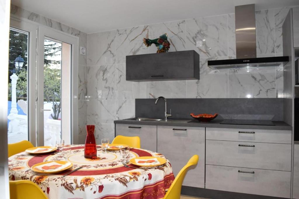 Charmante maison avec jardin à Pierre-Châtel 71 m² - 4
