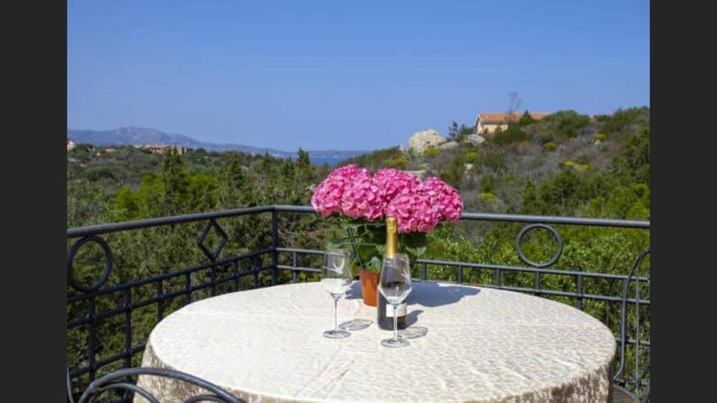 Seaside Villa in Porto Rotondo + Shared Pool - 5