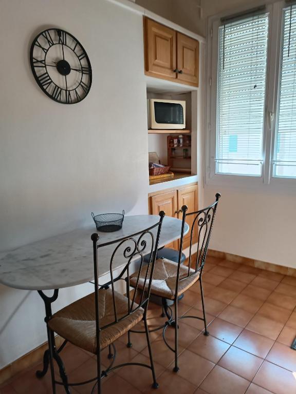 Appartement charmant à Arles, 75 m² avec vue sur la ville - 3