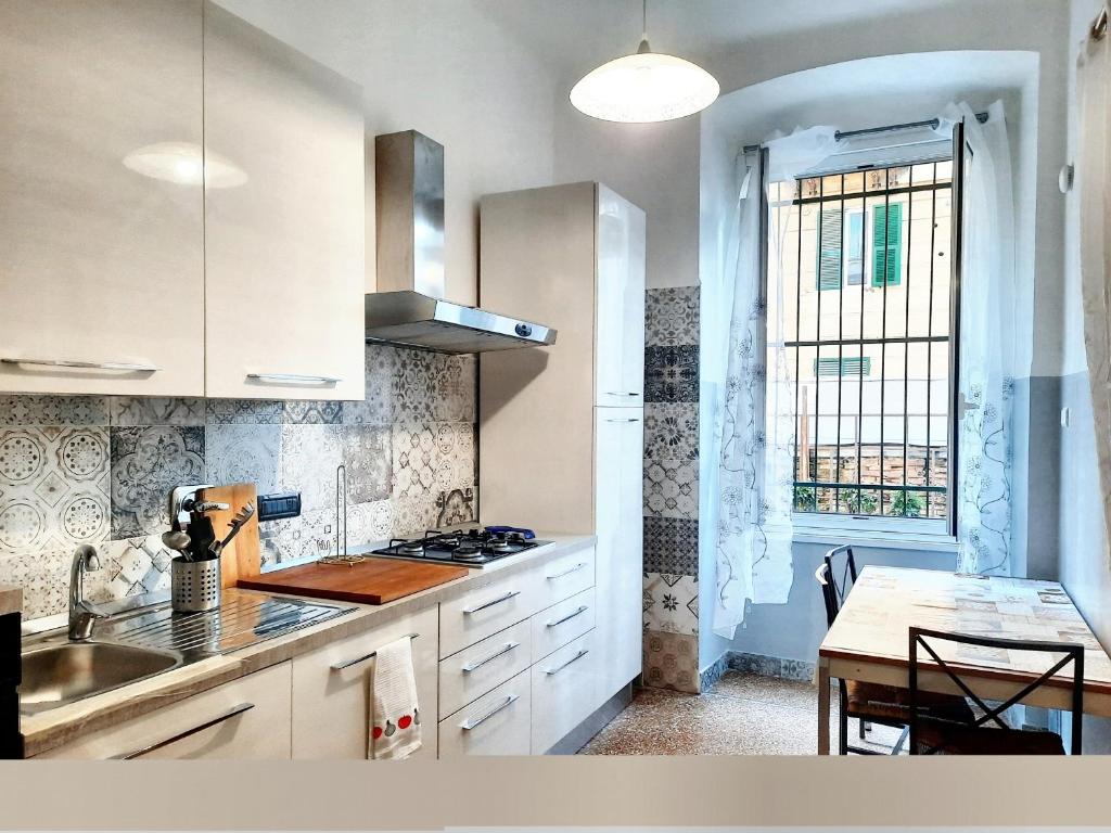 Charming Apartment in Genova - 70 m² - Parking Included - 5