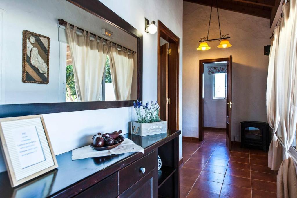 Charming Villa with Sea View in El Roque, Private Pool - 5