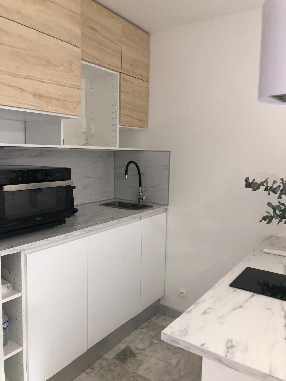 Studio contemporain à Cannes avec terrasse et parking - 35 m² - 2