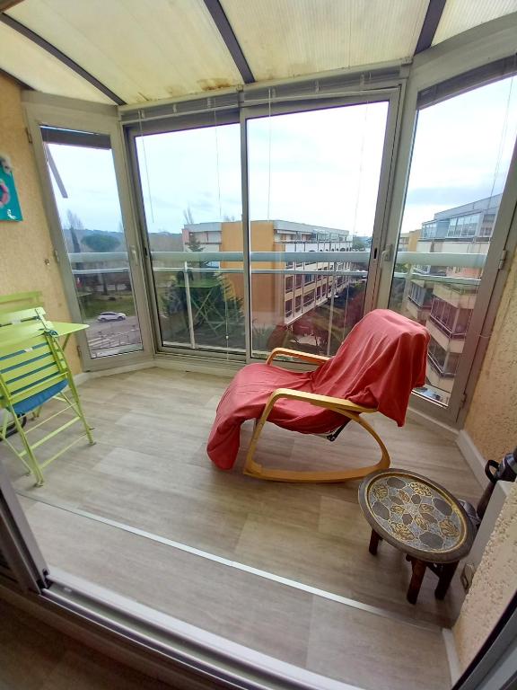 Appartement accueillant à Mandelieu-la-Napoule 32 m² avec balcon - 1