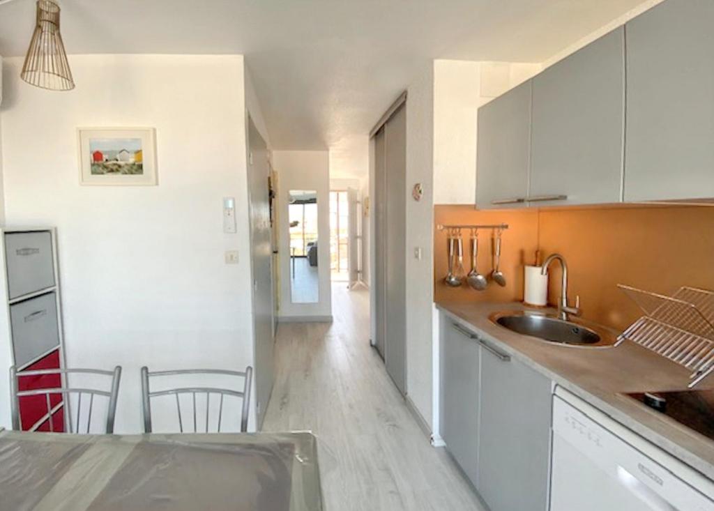 Appartement moderne au Grau-du-Roi de 32 m² avec piscine partagée - 2
