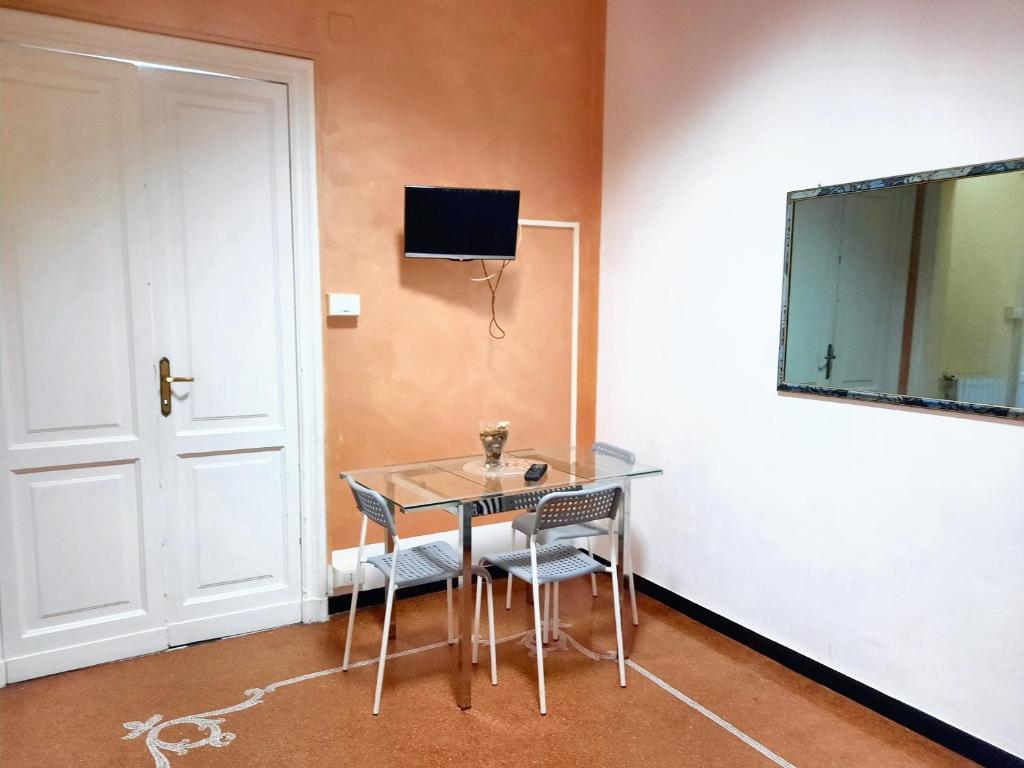 Charming Apartment in Genova with Private Parking, 70 sqm - 5