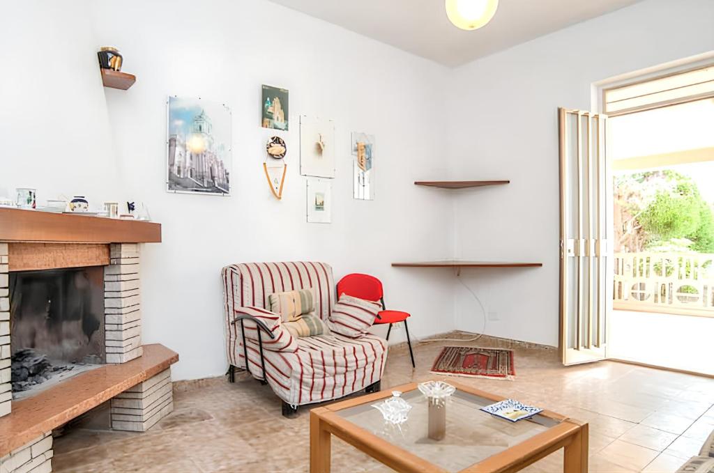 Cozy House, Santa Maria del Focallo, Fireplace - 2