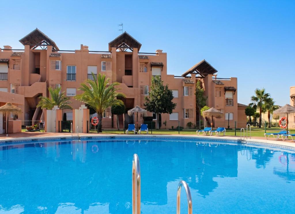 Bright apartment with sea view in Casares, 96 m², pool - 2