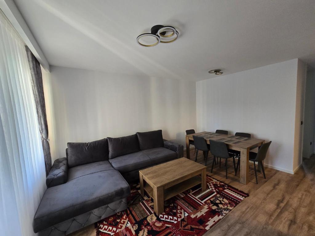Urban Dvor - Apt 2 - 4