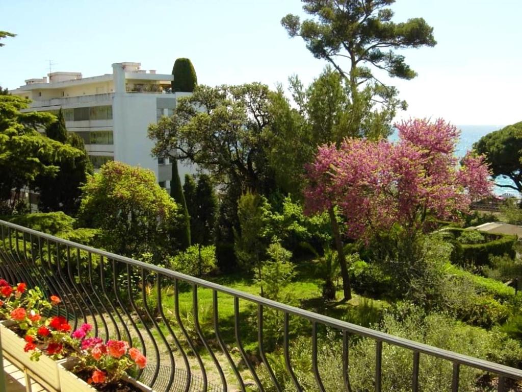 Appartement moderne à Cannes avec vue sur mer et montagne - 85 m² - 2