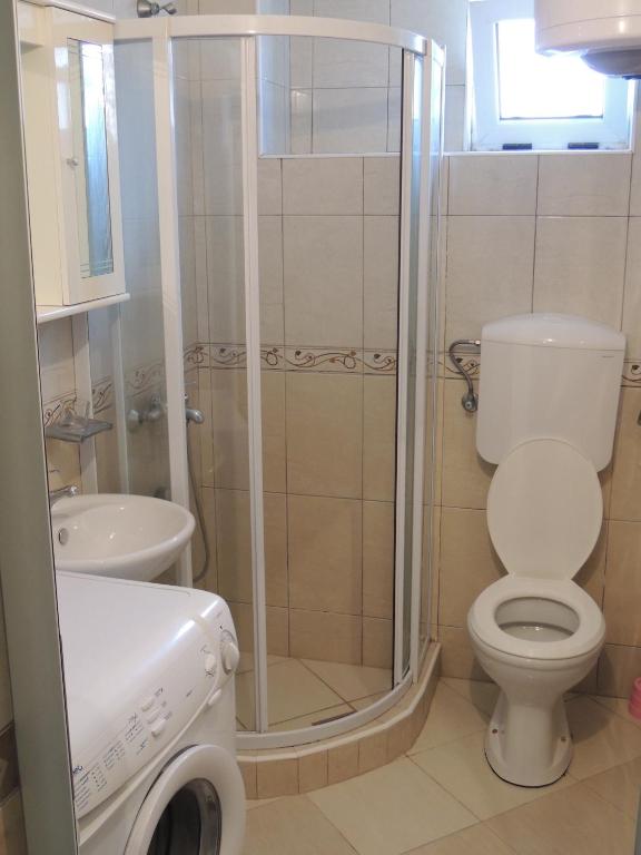 Comfortable Apartment in Ulcinj with Sea View and Garden - 4