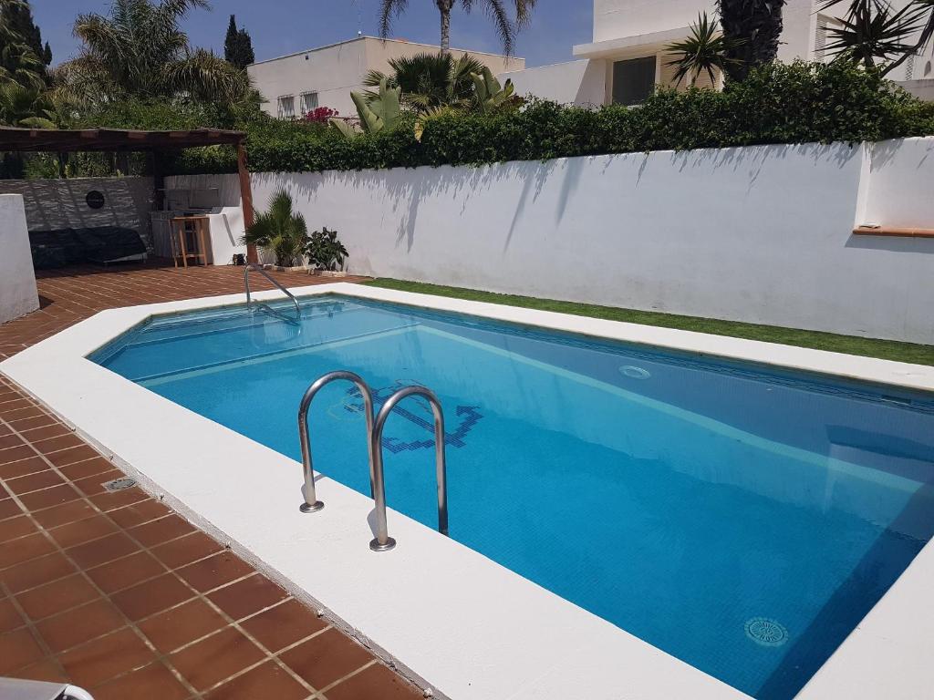 Spacious House with Private Pool in Vera, 420 sqm - 1