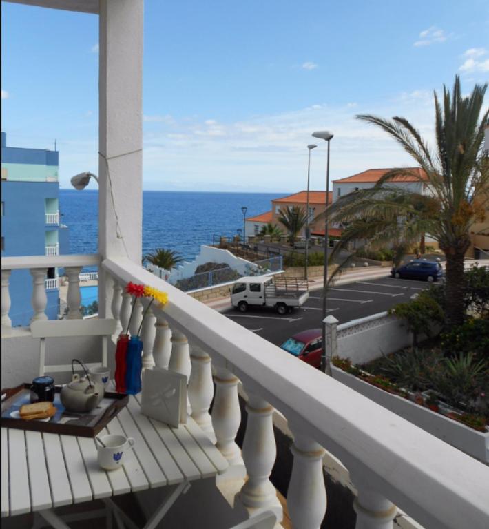 Cozy House in Candelaria, Sea View - 1