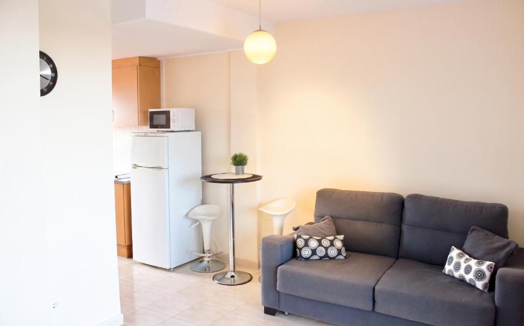 Cozy apartment in Dénia, 40 m² with shared pool - 2