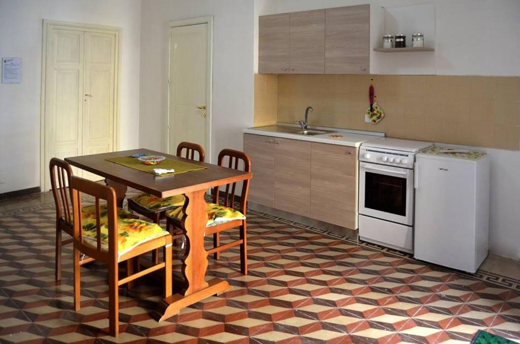 Chic Apartment in Ragusa, 70m², View - 4