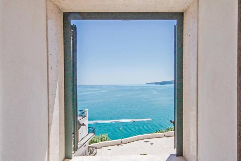 Romantic Apartment in Vieste - 40 m² with Sea View - 4