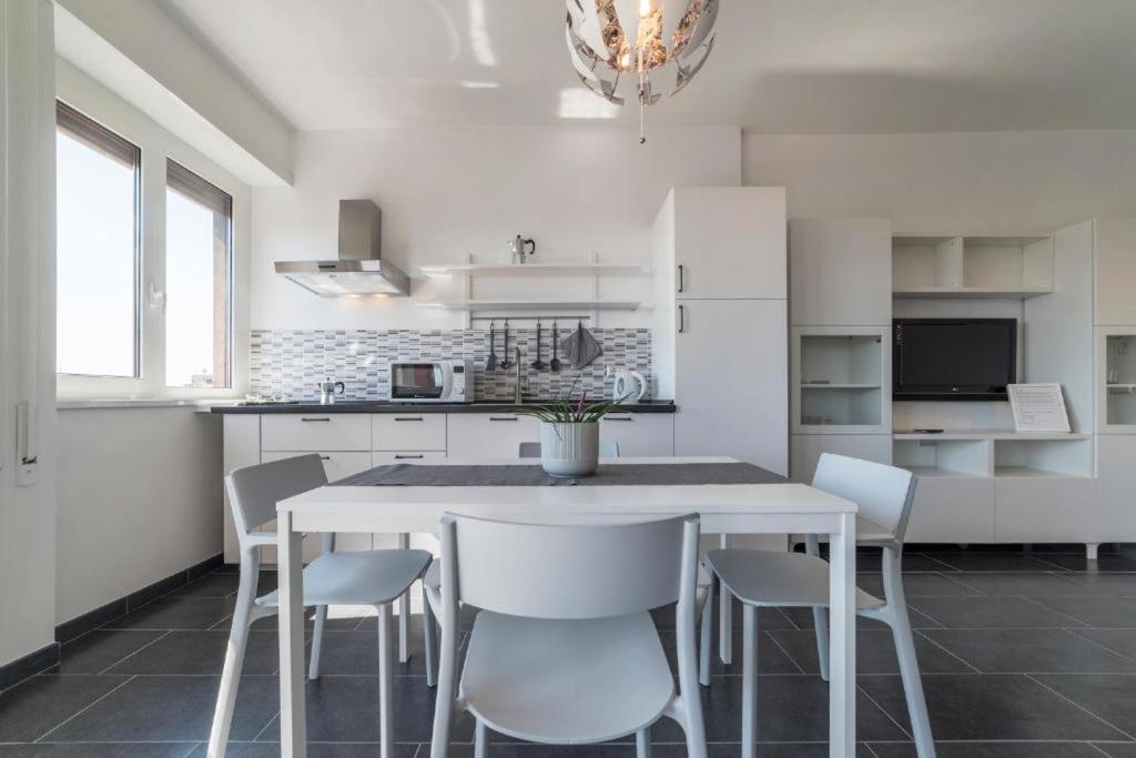 Charming Apartment in Rome + Internet - 4
