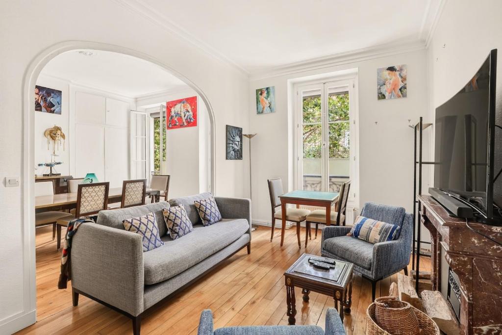 Stunning 1BR flat - Invalides & Eiffel Tower - 1