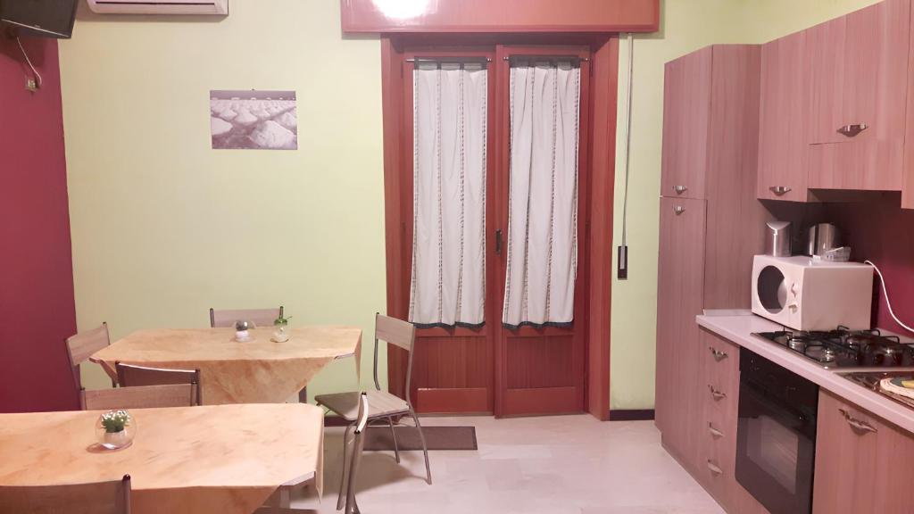 Spacious Apartment in Trapani + AC - 1