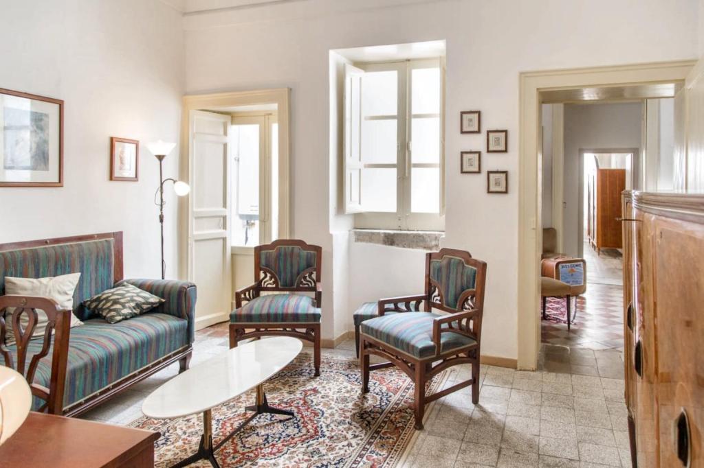 Modern apartment in Siracusa, 150 sqm with balcony - 1