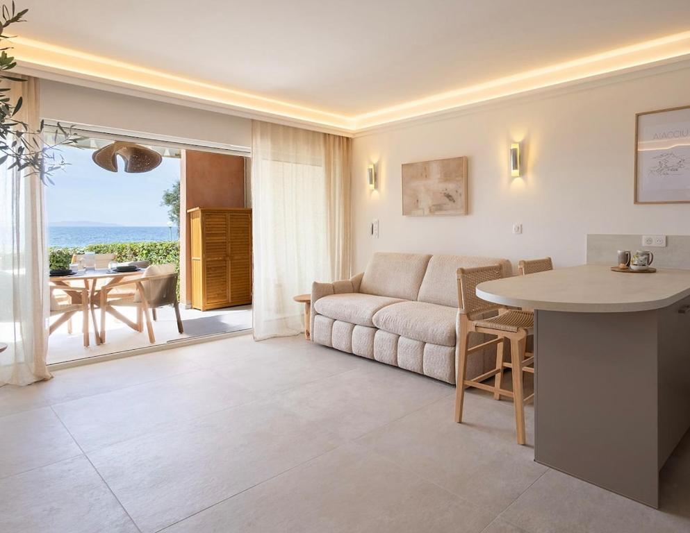 Studio grand confort-Marinella-Face mer-Terrasse - 1