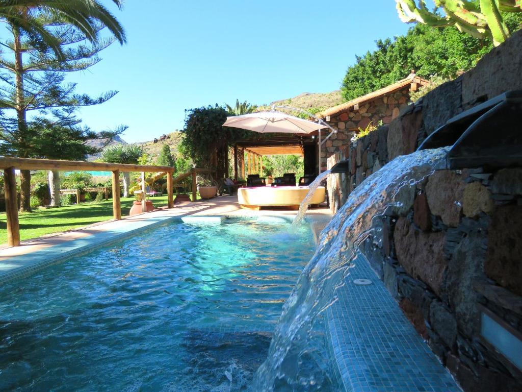 Cozy villa in San Bartolomé, 130 m², pool - 1