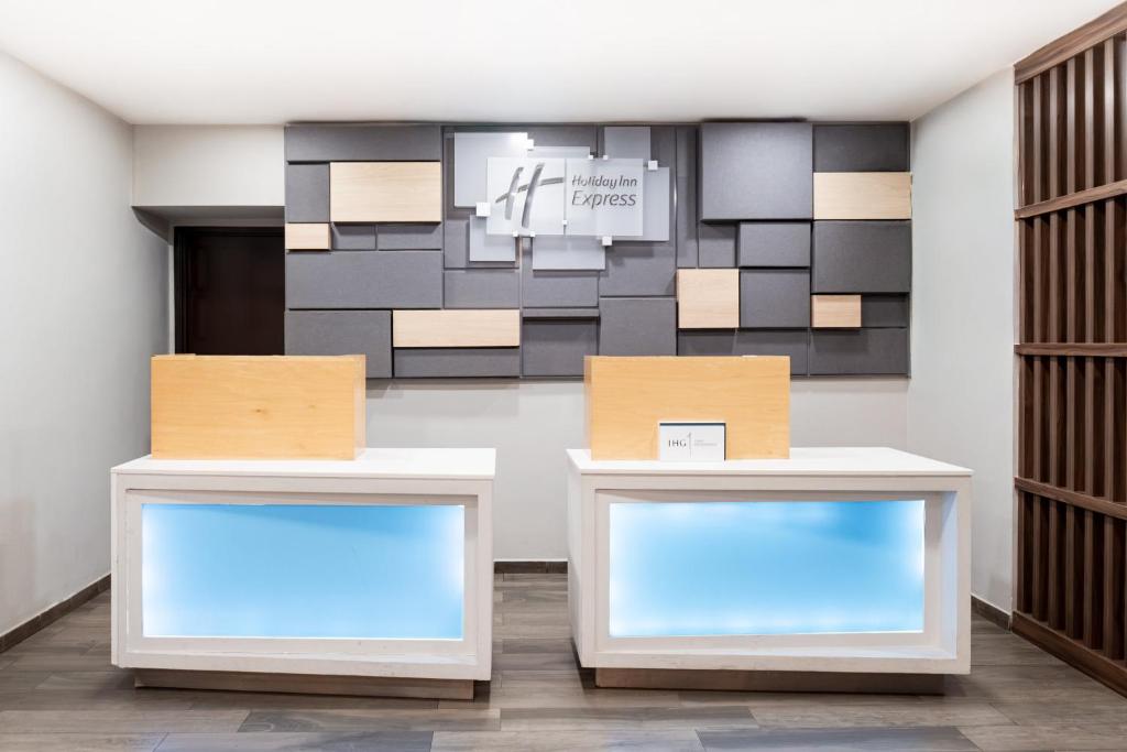 Holiday Inn Express & Suites - Playa del Carmen by IHG - 2