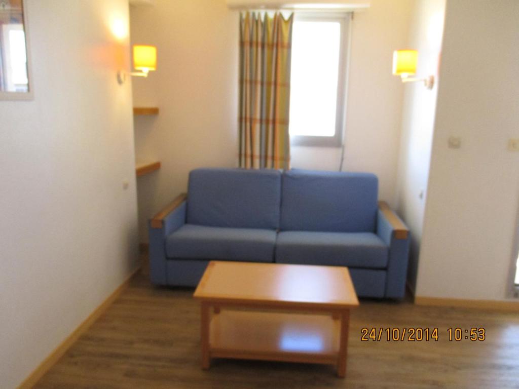 Studio moderne avec balcon – Saint-Raphaël – 25 m² – Parking - 2
