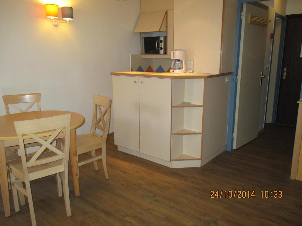 Studio moderne avec balcon – Saint-Raphaël – 25 m² – Parking - 5