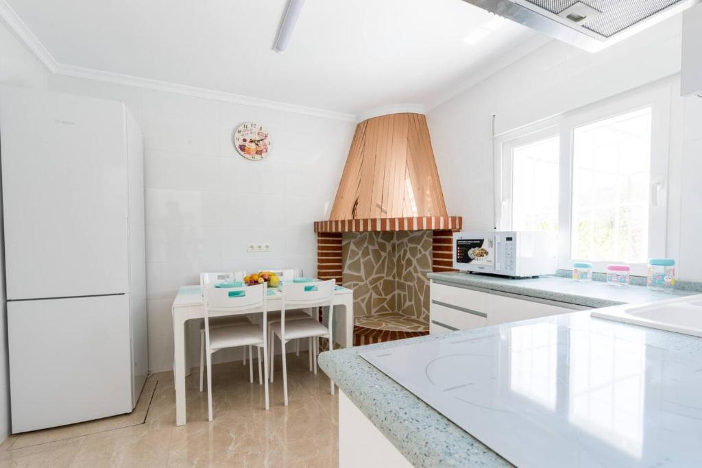 Charming Villa in Competa with Private Pool - 4