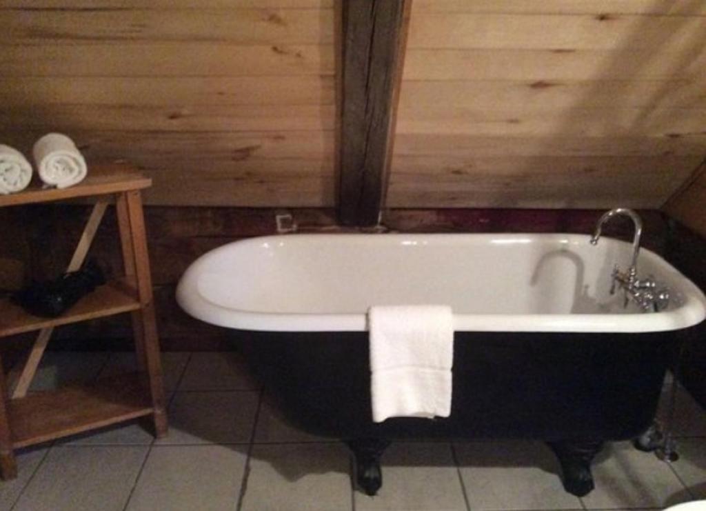 Maison chaleureuse à Notre-Dame-de-Bellecombe avec cheminée. - 3