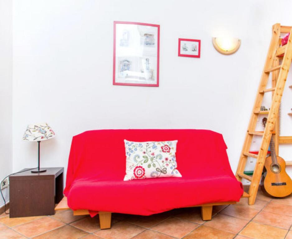 Charming Studio near the Colosseum in Rome, 45 m² with Balcony - 3