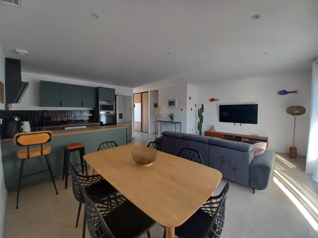 MAISON NEUVE AVEC TERRASSE à 5 MINUTES DES PLAGES - 3