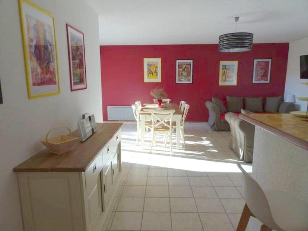 Appartement convivial à Aigues-Mortes, piscine partagée - 3