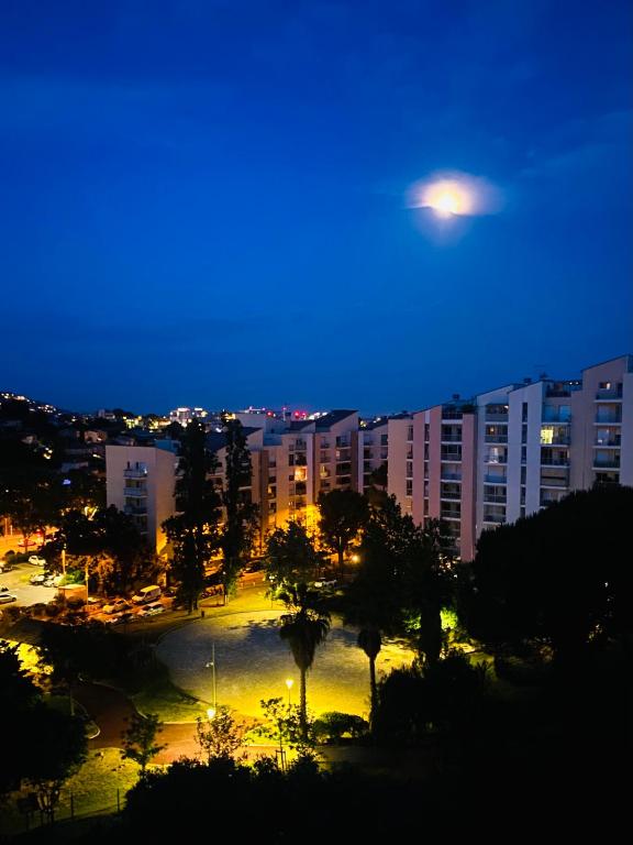 Vue panoramique, spacieux et lumineux appartement - La Joie de Vivre - 3