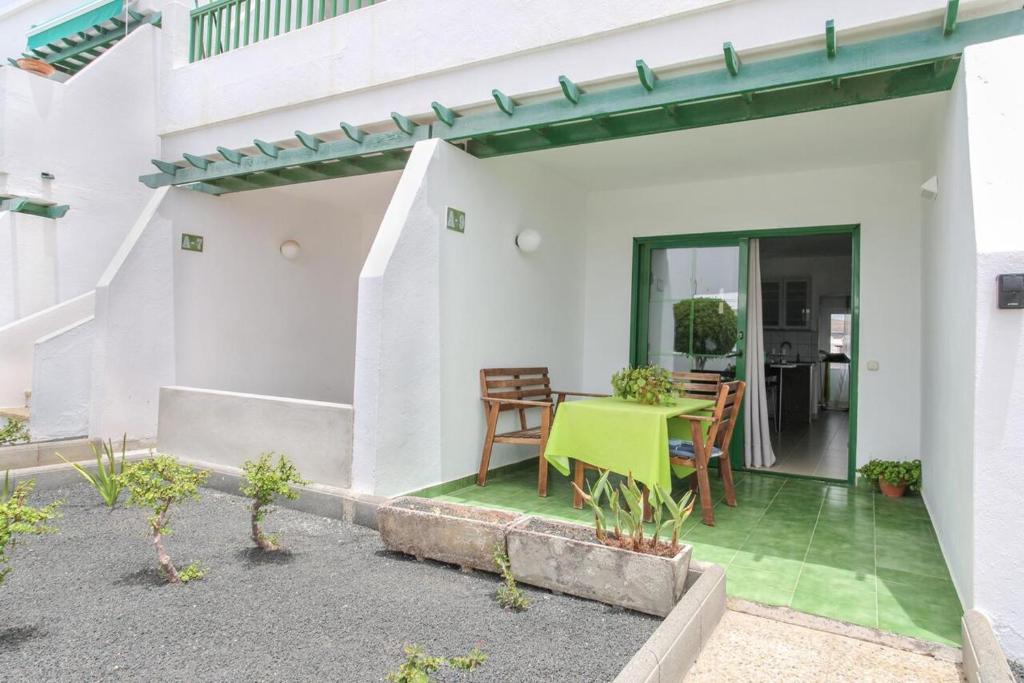 Charming apartment in Tías with shared pool - 50 m² - 3