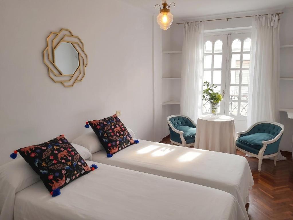 Spacious house with terrace and balcony in A Coruña - 4