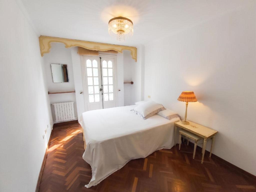 Spacious house with terrace and balcony in A Coruña - 5