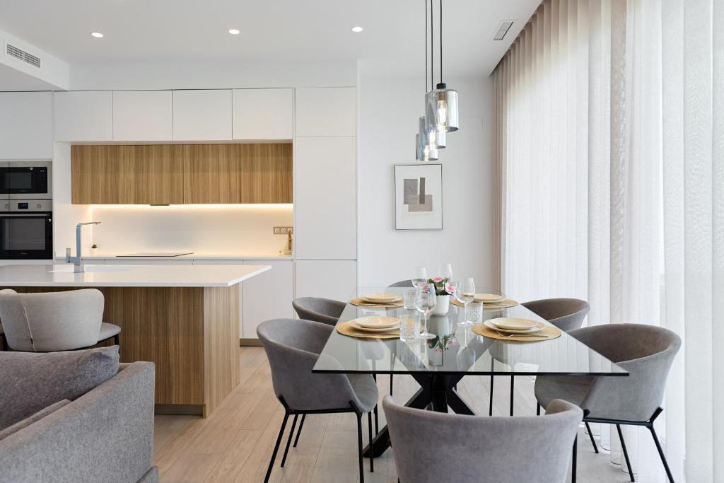 CAMPANA BAY Luxury Villa - 4