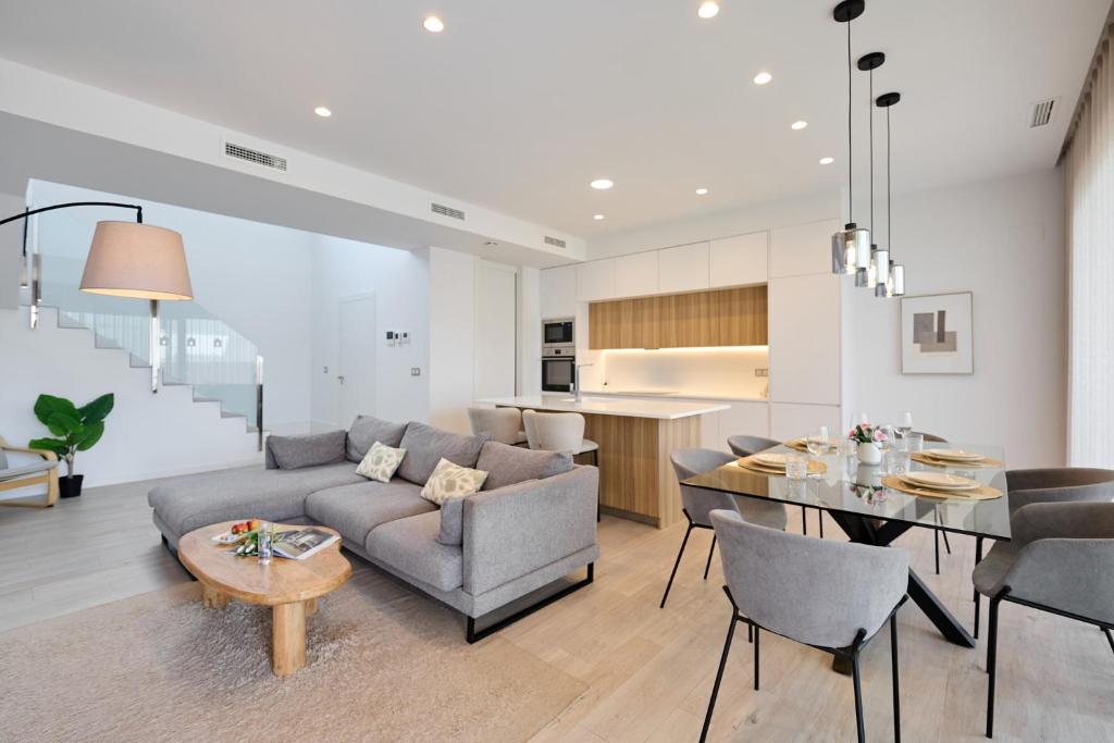 CAMPANA BAY Luxury Villa - 3